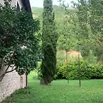 Abbazia Ss. Quirico E Giulitta Hotel *