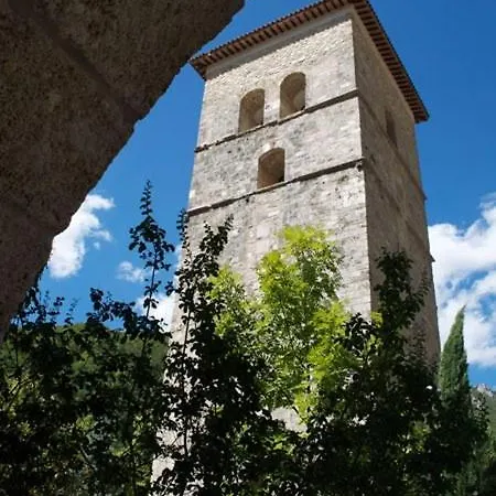 Abbazia Ss. Quirico E Giulitta Hotel *
