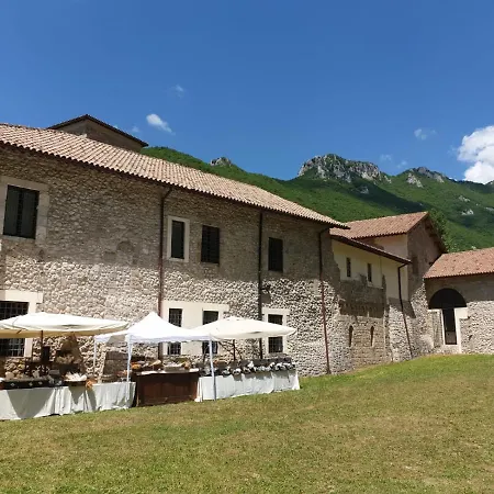 Hotel Abbazia Ss. Quirico E Giulitta