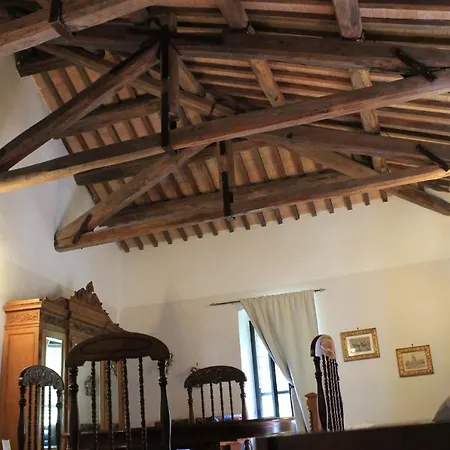 Abbazia Ss. Quirico E Giulitta 호텔 *
