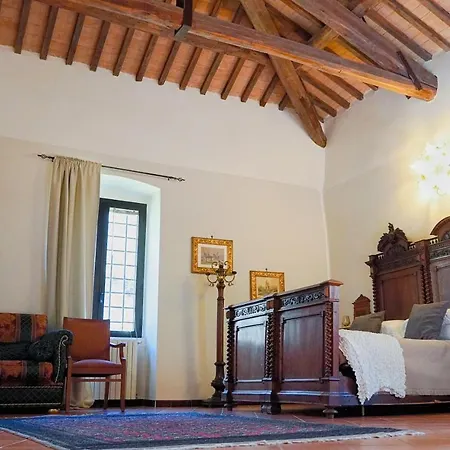 Abbazia Ss. Quirico E Giulitta Hotel *