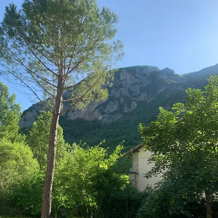 Abbazia Ss. Quirico E Giulitta *