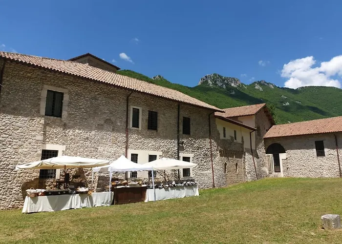 Hotel Abbazia Ss. Quirico E Giulitta