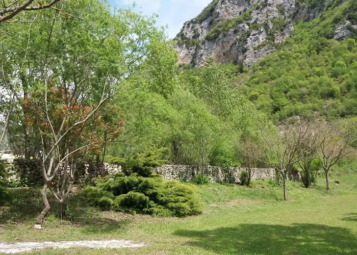 Abbazia Ss. Quirico E Giulitta